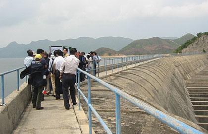 新 界 北 部 旅 遊 業 發 展 跨 部 門 委 員 會 實 地 視 察 東 平 洲 及 船 灣 淡 水 湖  3